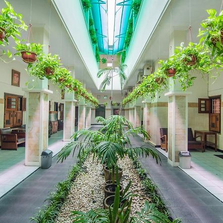Hotel Keprabon Solo Esterno foto